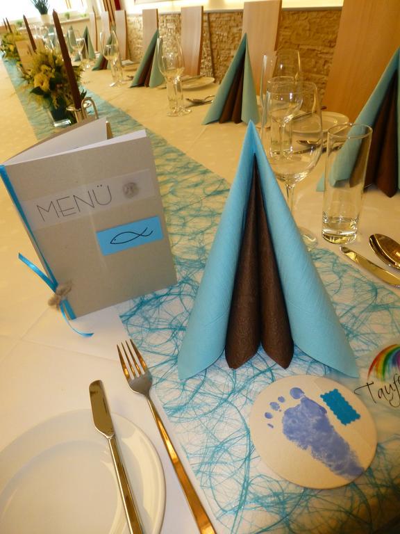 Restaurant - Cafe - Pension Hassler Берґ ім Драуталь Екстер'єр фото